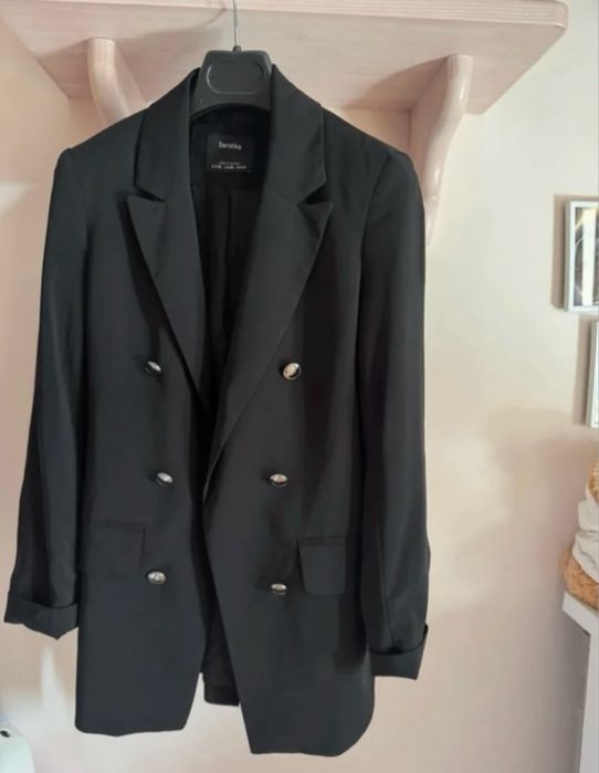 Черен блейзър Bershka