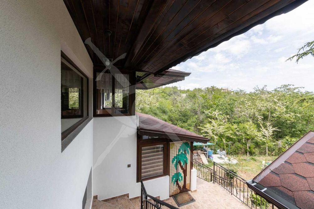 Продава се Къща в Варна, м-т Траката - 180 кв.м за 1328 €/кв.м - Снимка #13