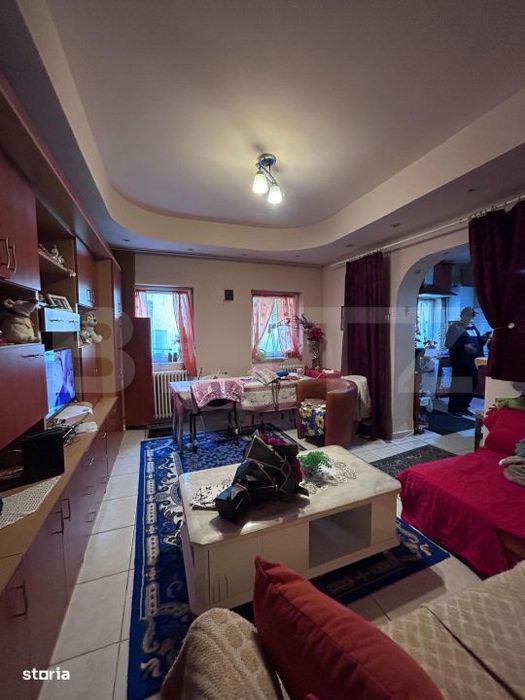 Casa de vanzare - 4 camere - 127 mp - 207 mp teren - ZONA CENTRALA