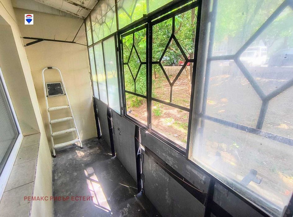 Продава се Двустаен апартамент в Русе, Дружба 3 - 58 кв.м за 1018 €/кв.м - Снимка #11