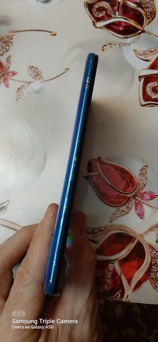 Samsung a50 в хорошем состоянии