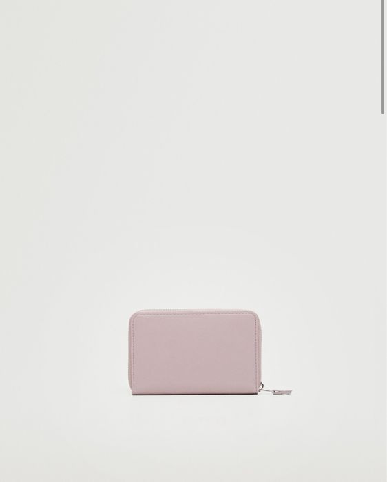 Ново портмоне Mango