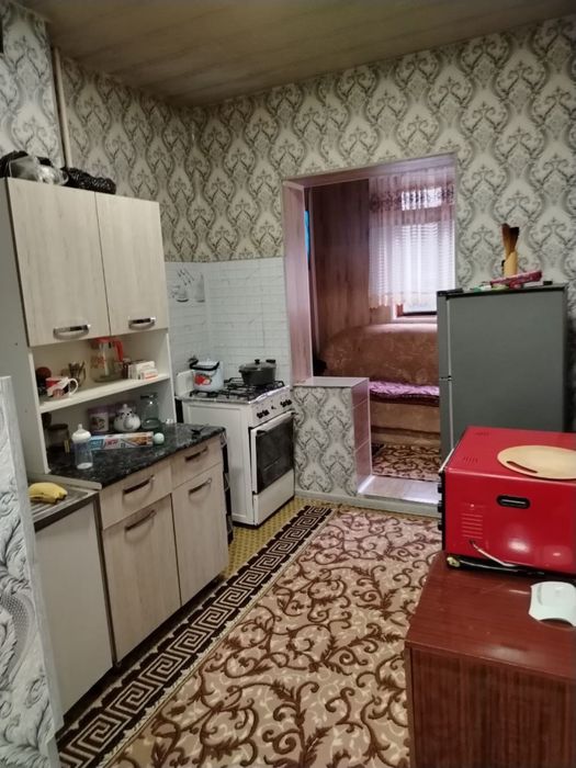 Продается квартира 2 комнатная 8 мкр 2 этаж новая планировка