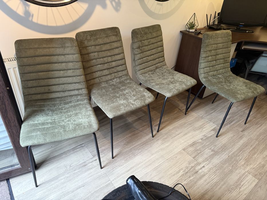 Scaune verzi dinning sufragerie picioare negre