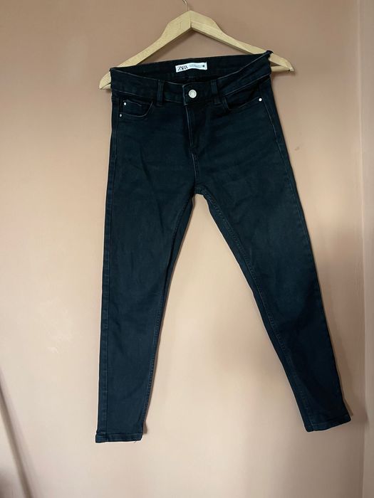 Дънки Zara M- не използвани