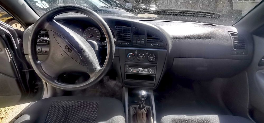 Autoturism Daewoo Nubira II
