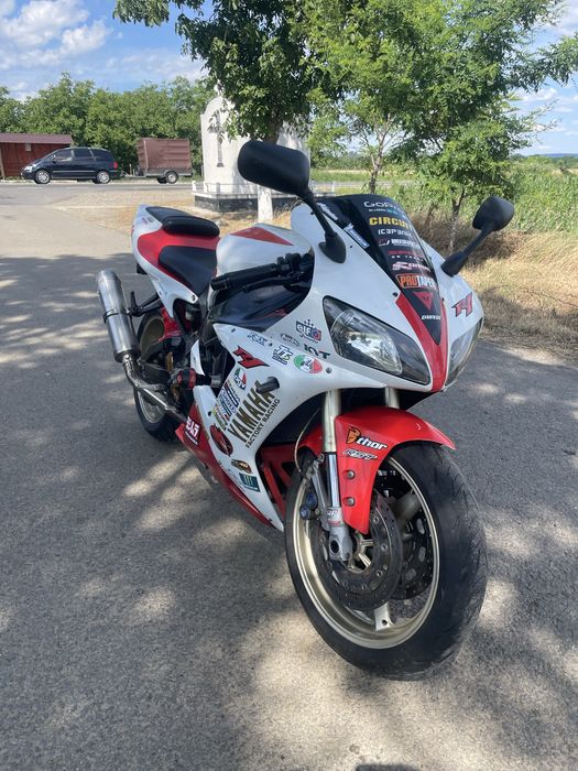 Yamaha YZF-R1 2002 – carburație | Multe piese noi | ITP și asigurare valabile