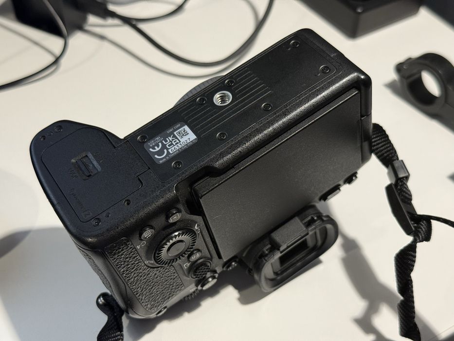 Sony a7 IV - тяло [само на 26к]