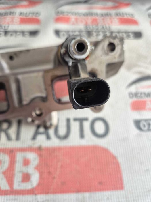 Rampa de injectoare cu injectoare Volkswagen Passat B6 1.4 tsi CAXA