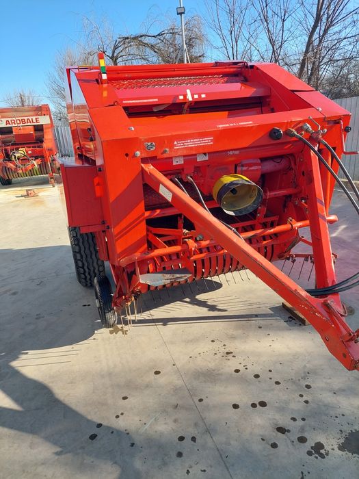 Presa de balotat balotiera  claas rollant 46 krone.welger masa mare