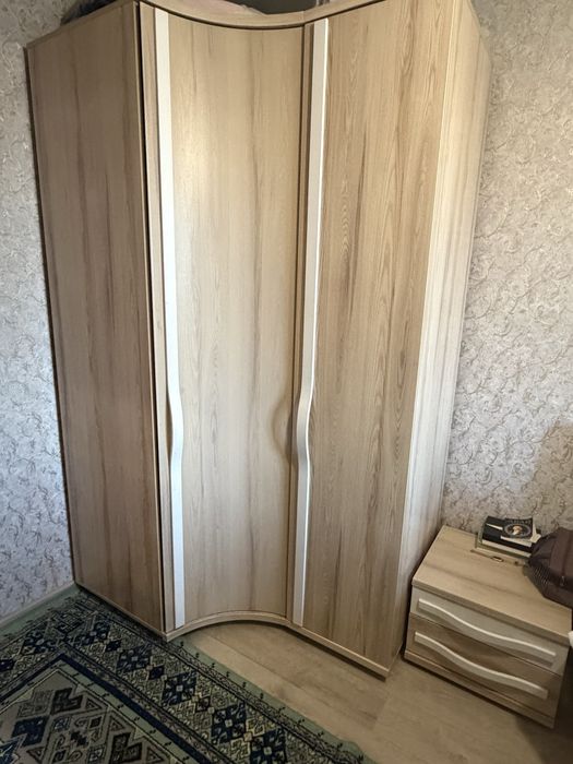 Продаем спальный гарнитур