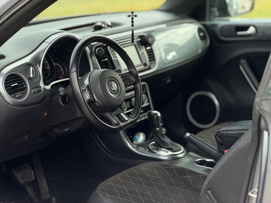 СУПЕР ОФЕРТА! Volkswagen Beetle 2.0 Turbo – 220 к.с. | 80 000 км (реални) | 2019 г.