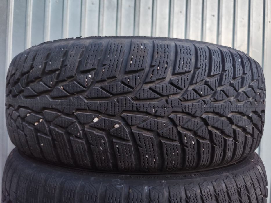 Anvelope 205 60 R16 iarna Nokian wrd4