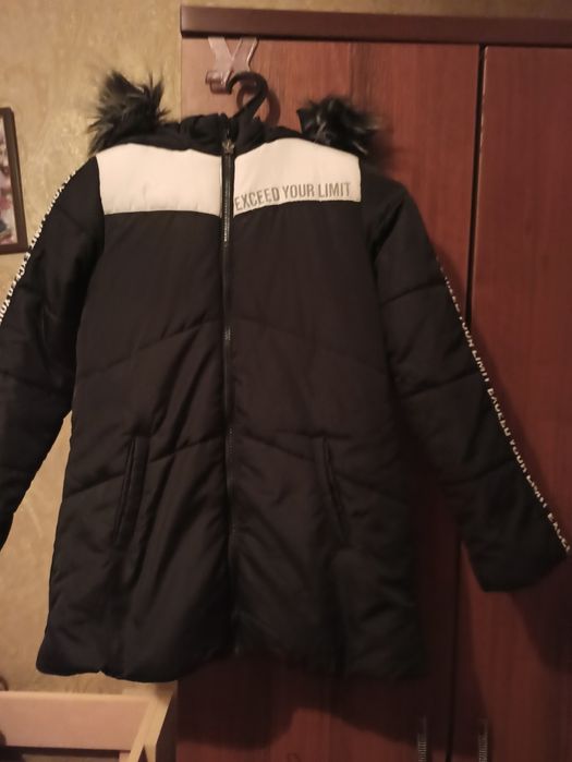 Продам куртку осень- весна.