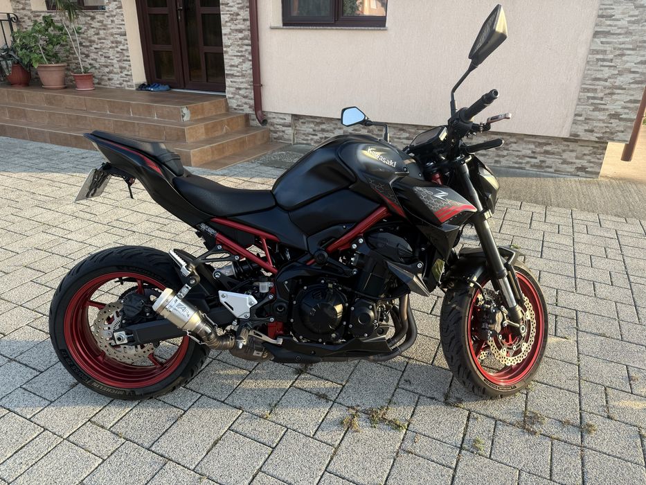 Kawasaki Z900/2021