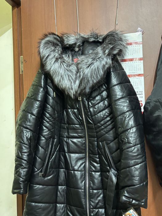 Зимнее кожаное пальто