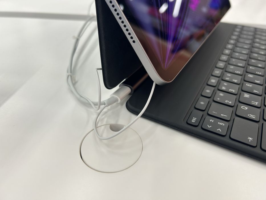 Продаю Magic Keyboard