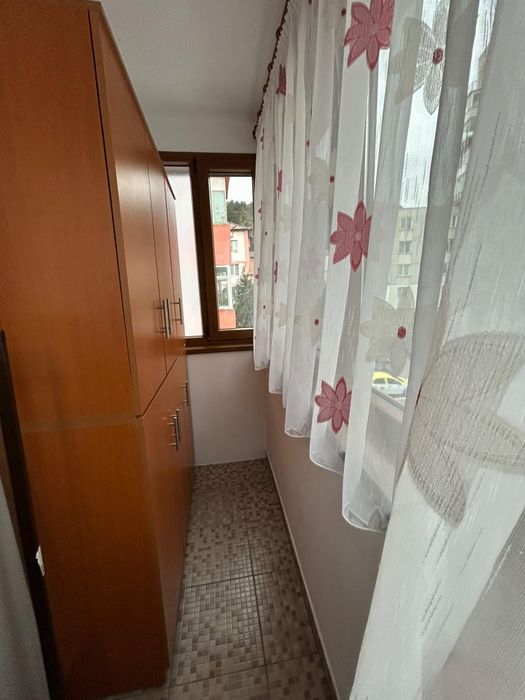 Închiriez apartament două camere