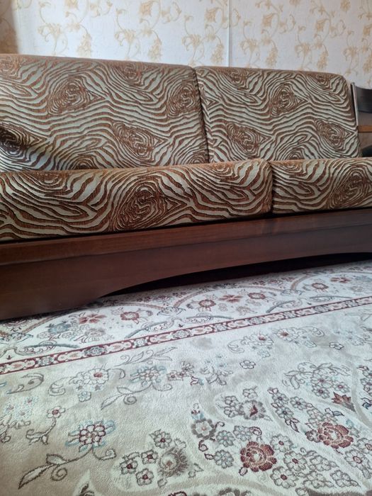 Продам диван б/у