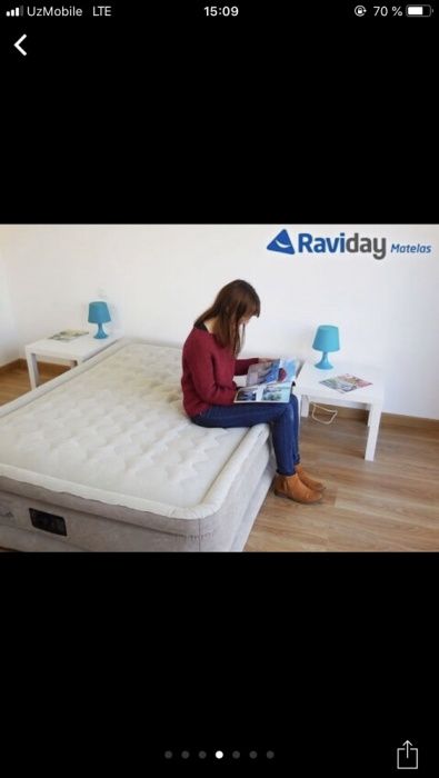 Кроват надувная двуспальная со встроенным насосом 220B 152x203x46 cm