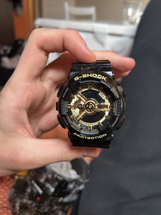 Бартя/Продавам gshock много запазен + кутия и касжва бележка