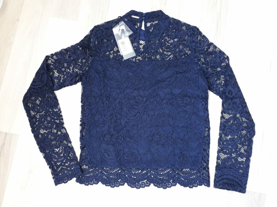ПОСЛЕДНА БРОЙКА !GUESSGuess дамска дантелена блуза