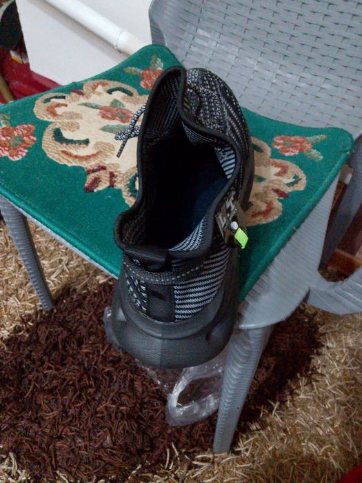 Летние кроссовки