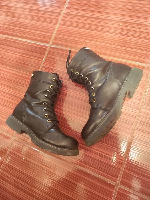 Bocanci negri CCC, pt fete