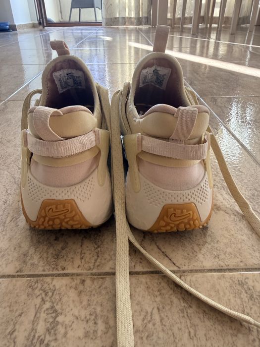 Дамски маратонки Nike Air Huarache Craft