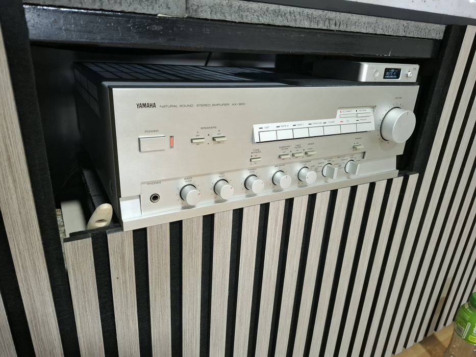 Yamaha AX 900 la fel ca si marantz,denon,sansui,rotel