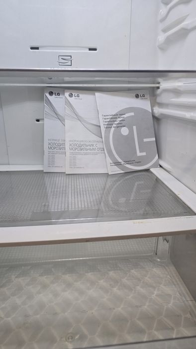 Продам новый холодильник LG.