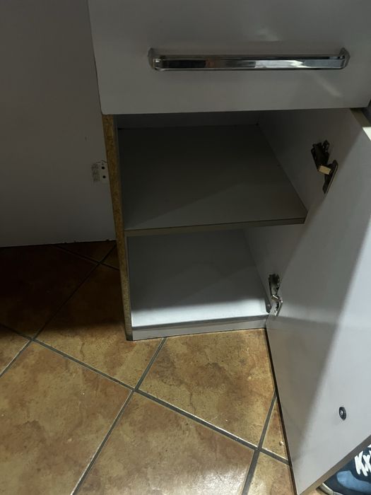 Продам стол с манитором вмести