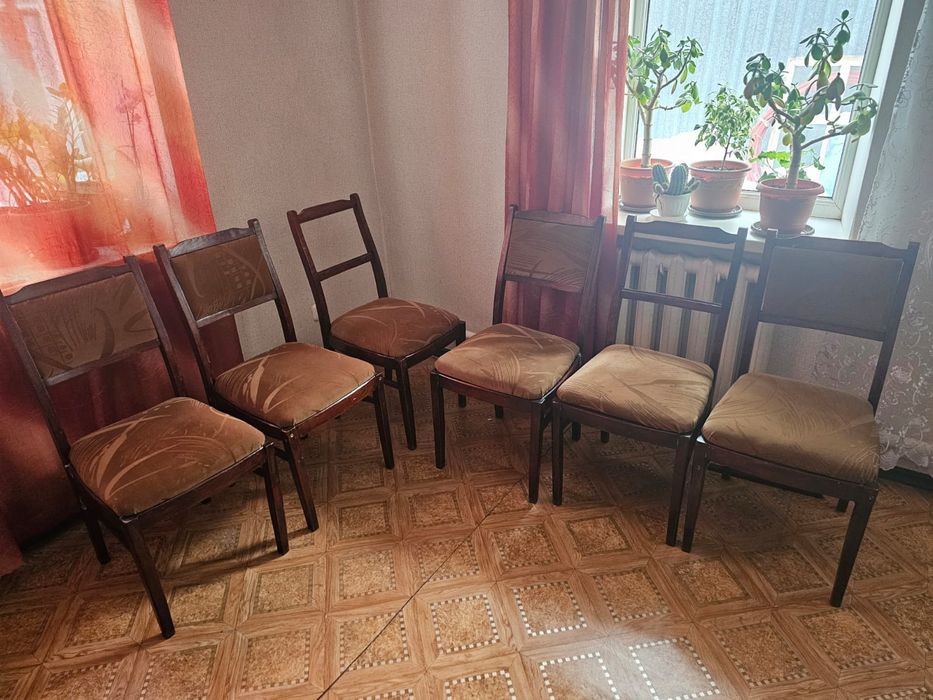 Продам комплект, Стол + стулья