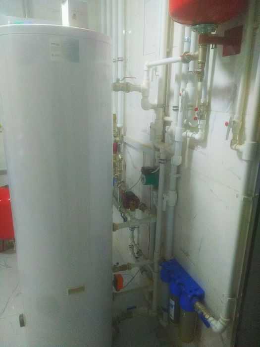 Опытный сантехник