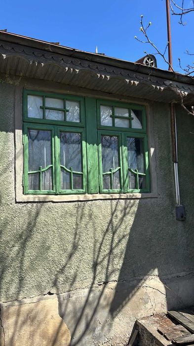 Casă de vanzare la 45 min de Bucuresti - Refugiu în inima viilor