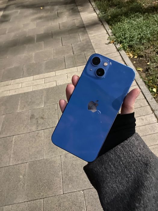 iPhone 13  Срочно продам
