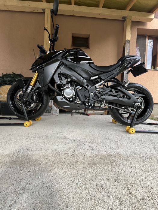 Suzuki GSX S 1000