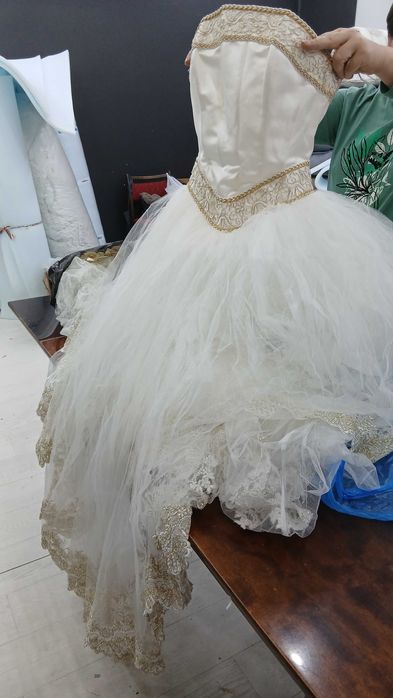 Свадебное платье