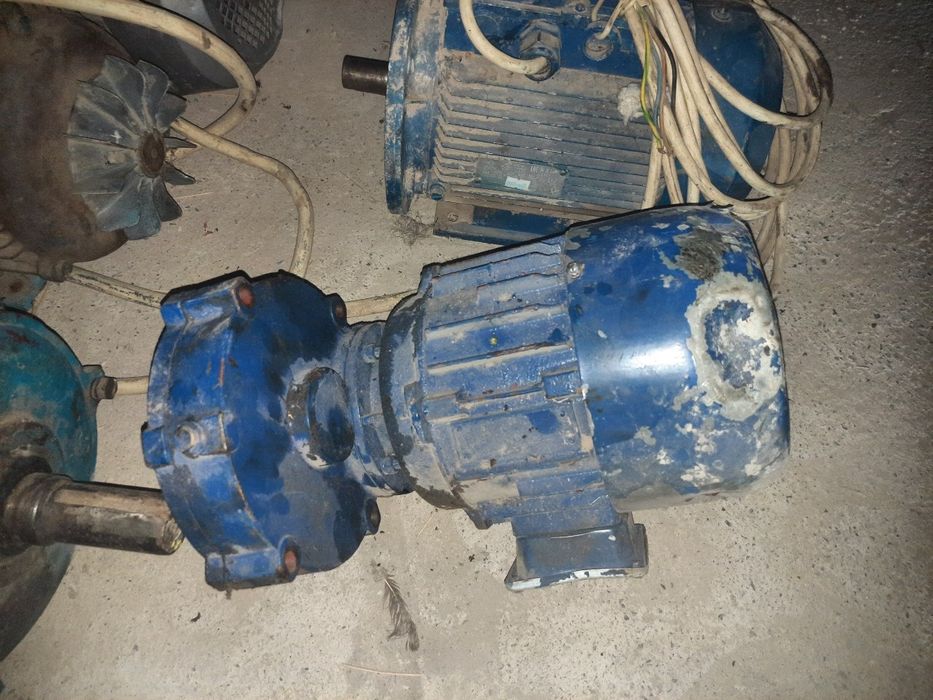 Matorlar sotiladi. 23 dona hammasi ishchi holatda narxi 3mlndan 5mlnga