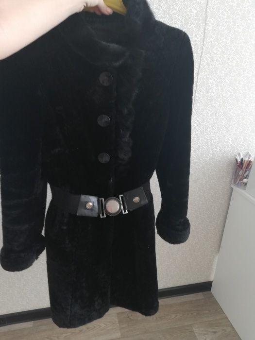 Продаю шубу мутон