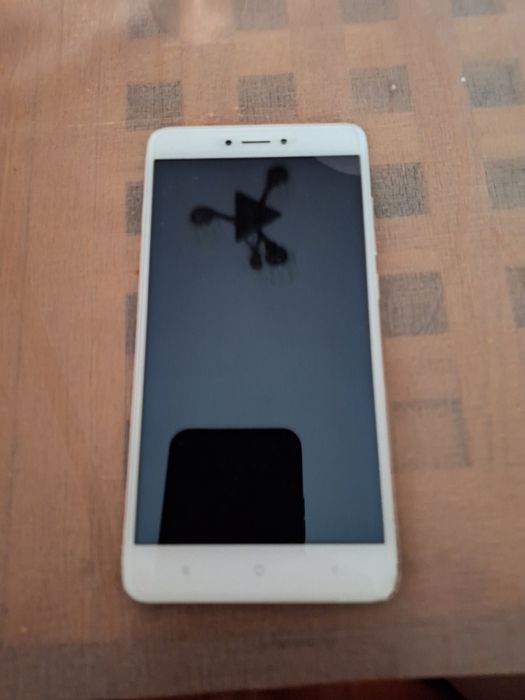 Телефон.                       .