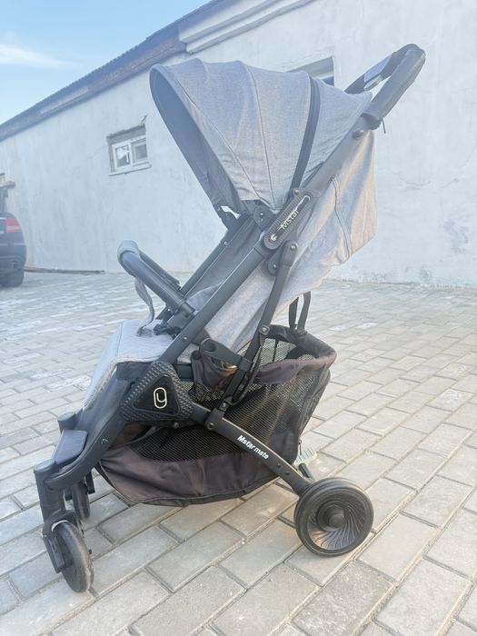 Продам коляску прогулочную