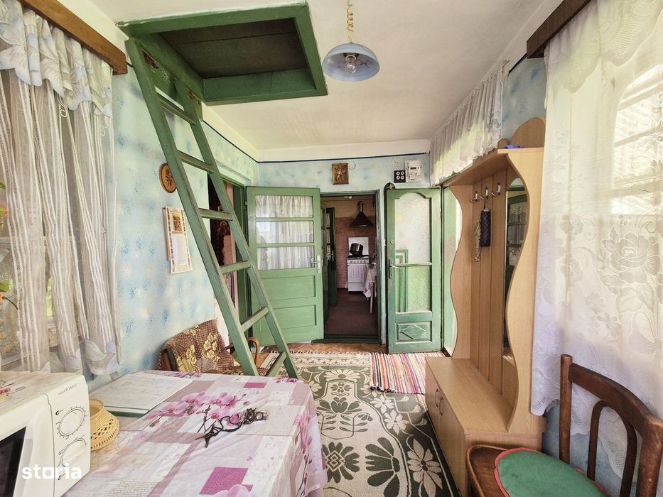 Casă din cărămidă și teren, Piatra-Neamŕ