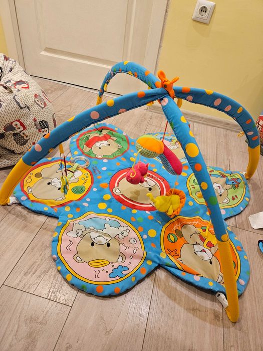 активна гимнастика за бебе