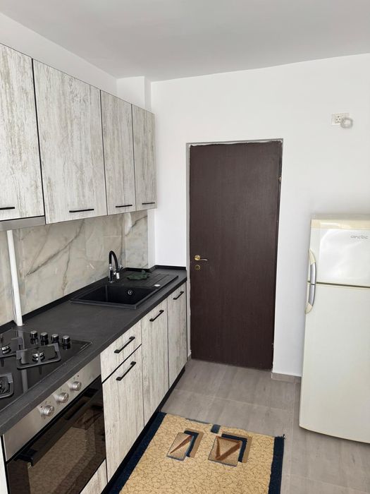 Închiriez apartament 2 camere