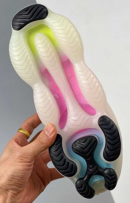 Нови мъжки маратонки Nike Scorpion rainbow налични 43 и 44