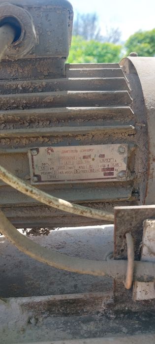 Продам Зернодробилка