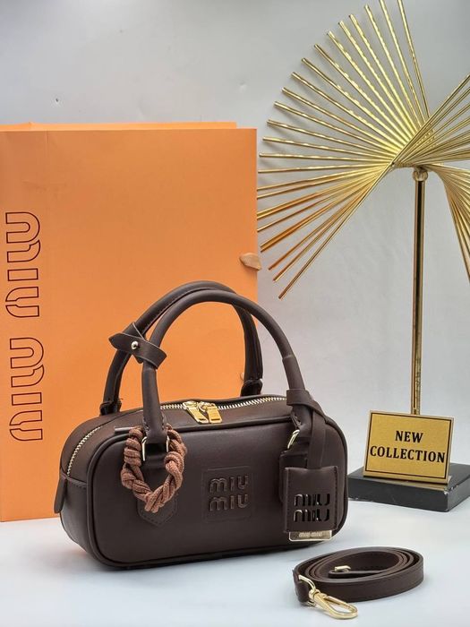 Стилна дамска чанта