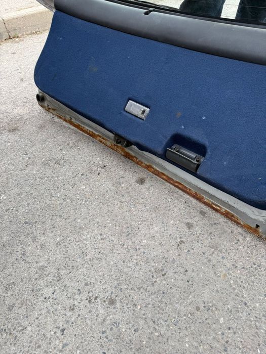 Продам багажник на Мазда 626 птичка универсал