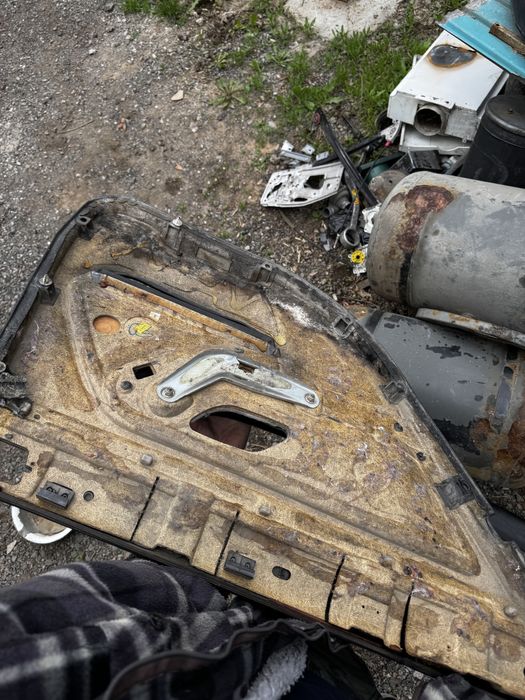 Запчасти е39 продам,не дорого.